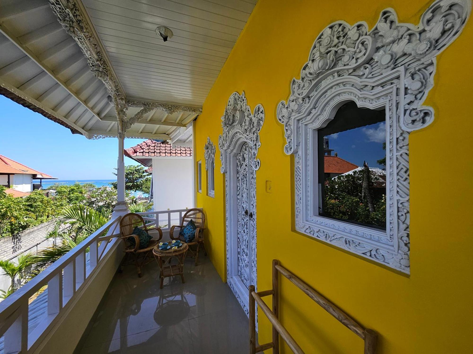 Отель United Colors Of Lembongan Экстерьер фото